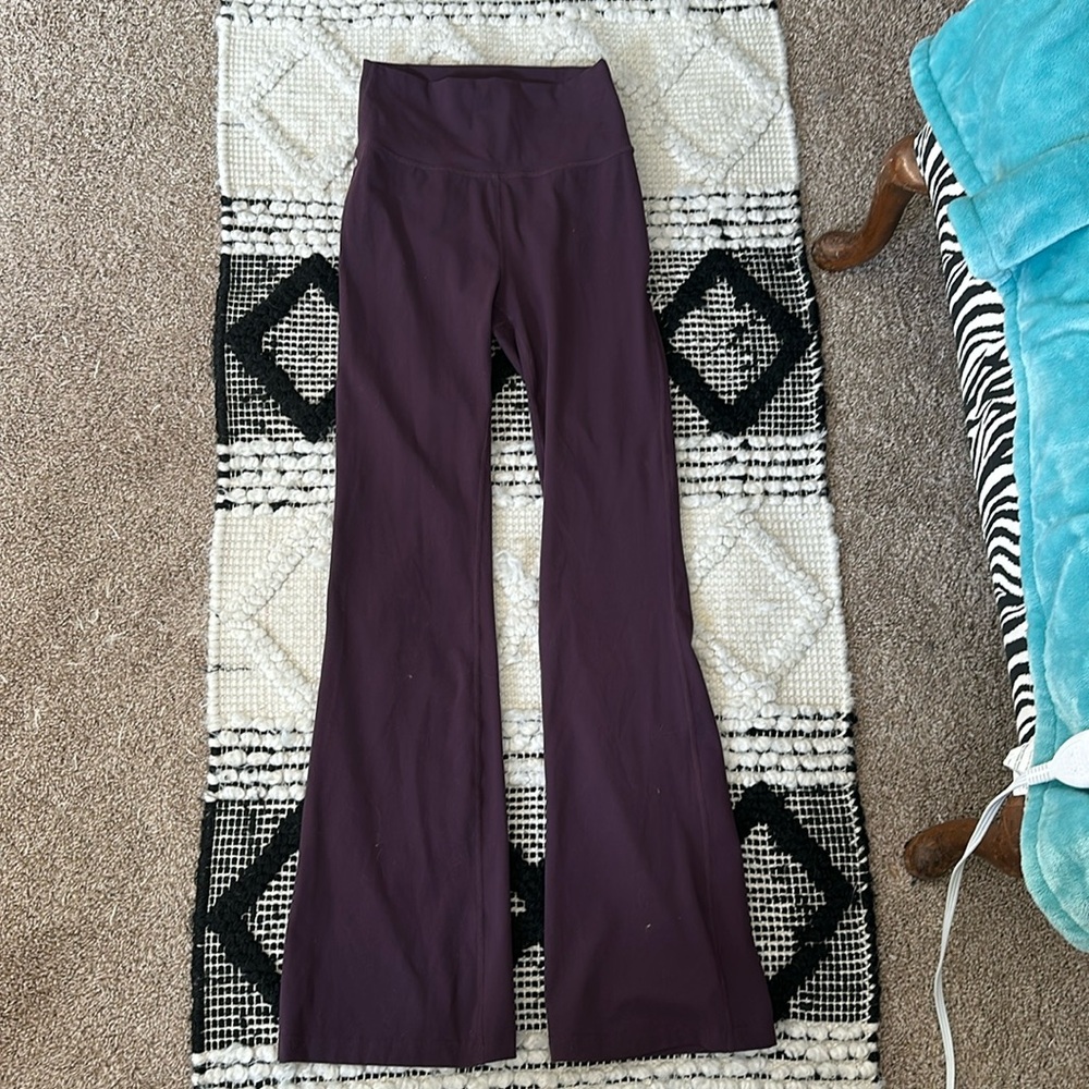 NWOT Echt deep purple high-waisted flare leggings